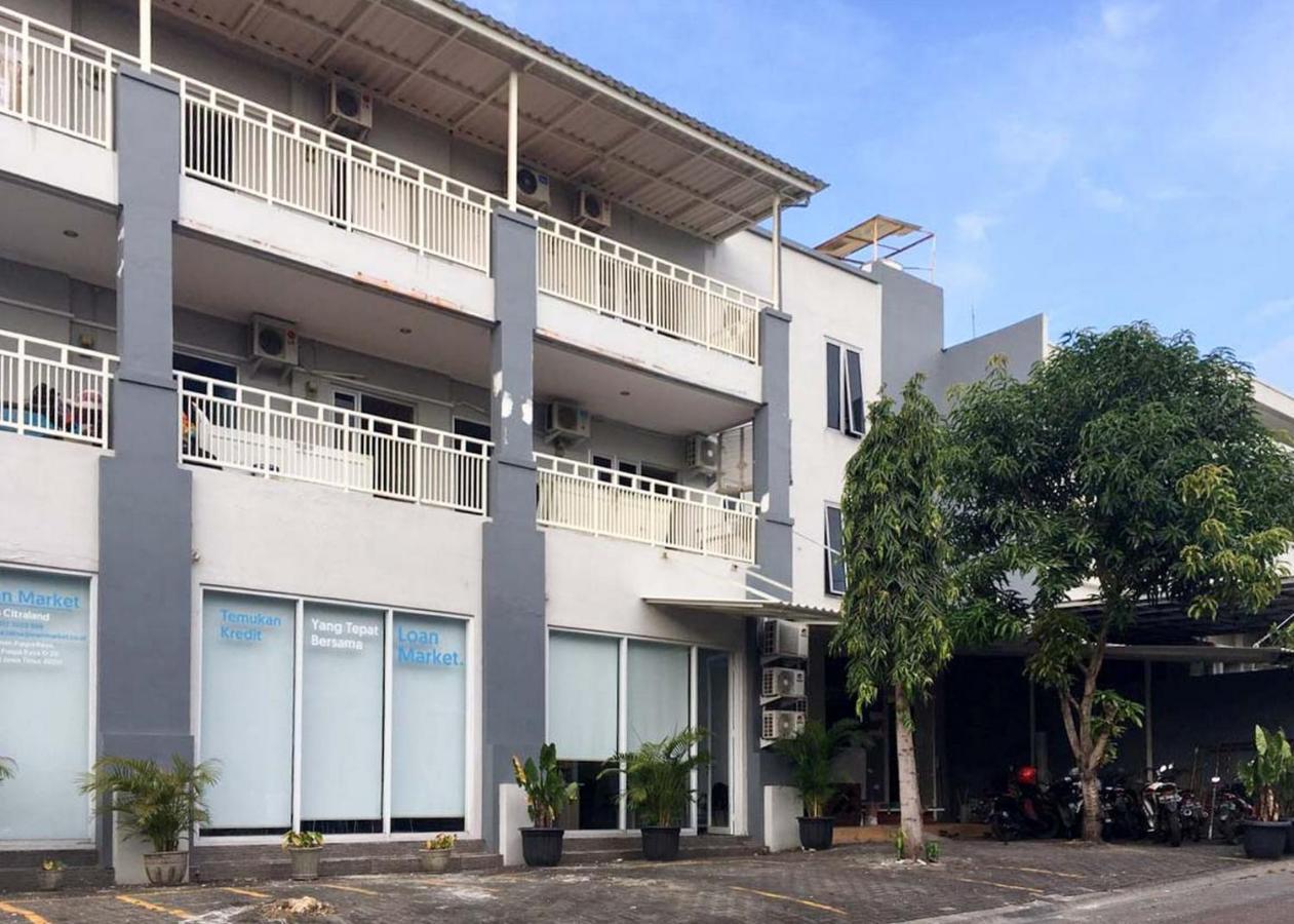 Reddoorz @ Citraland Surabaya Exterior foto